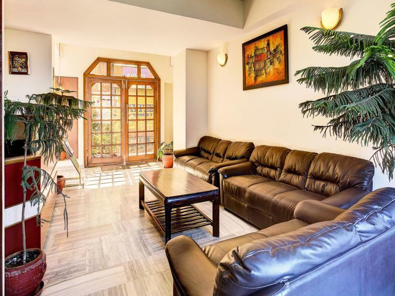 Treebo Varuna With Mountain View Shimla Exterior foto